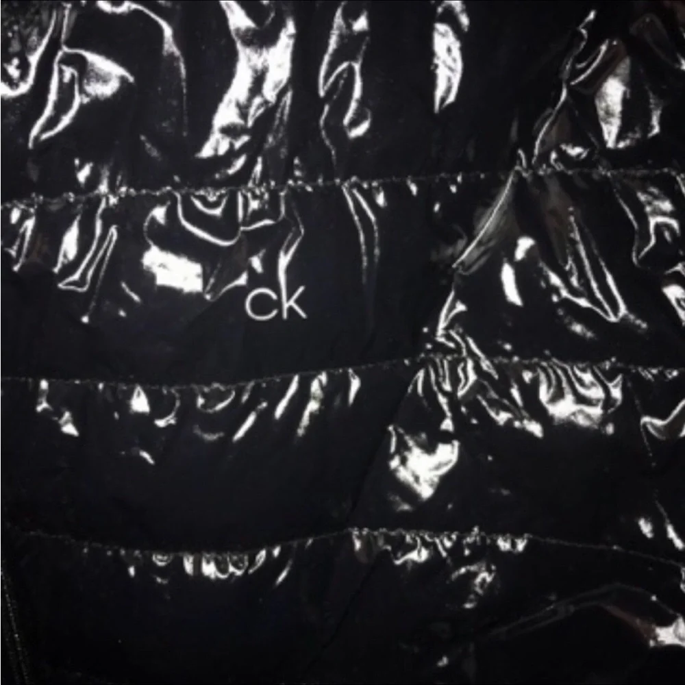 “CALVIN KLEIN PREMIUM DOWN COAT” IN “LIKE NEW” CONDITION‼️ - Picture 4 of 8